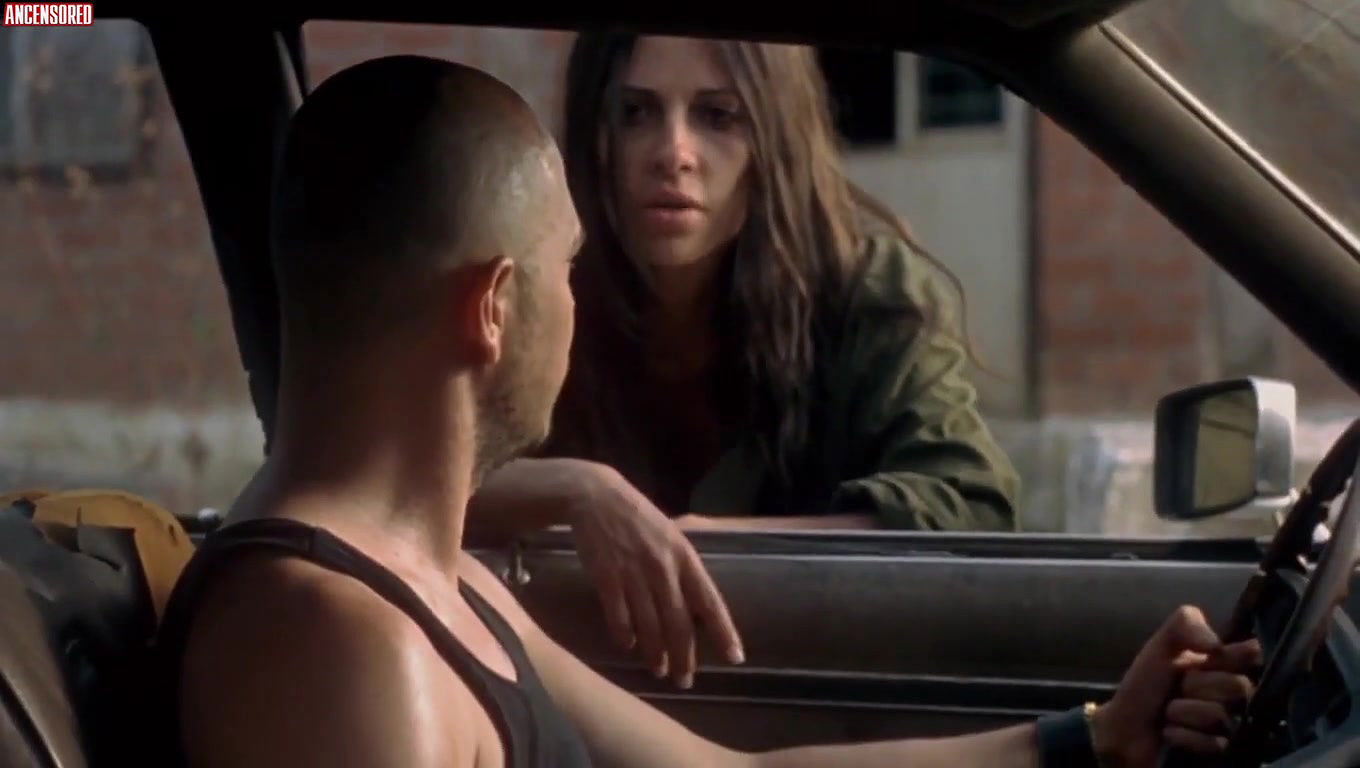 Elizabeth Cervantes – corazon de perro