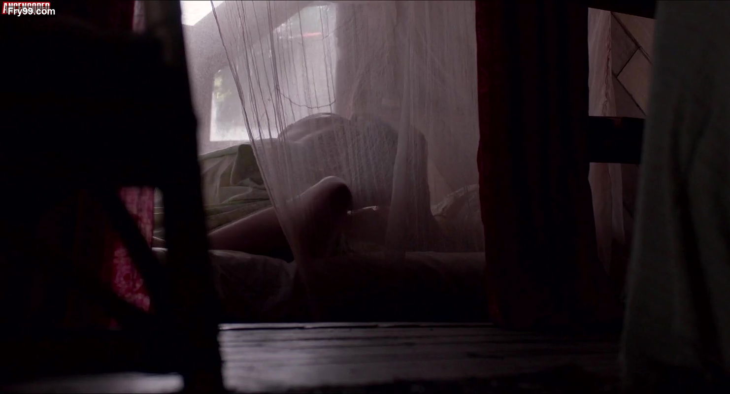 Elizabeth Debicki – breath