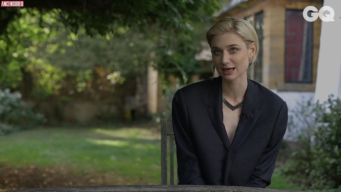 Elizabeth Debicki – GQ Behind the Scenes