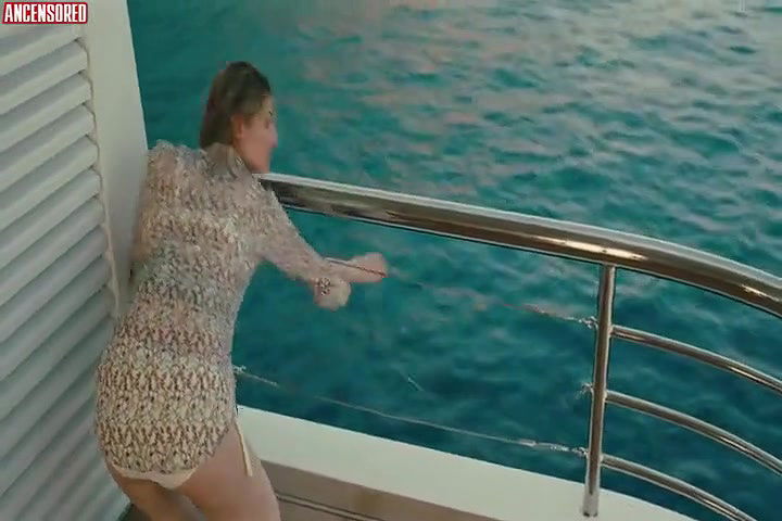 Elizabeth Debicki – tenet