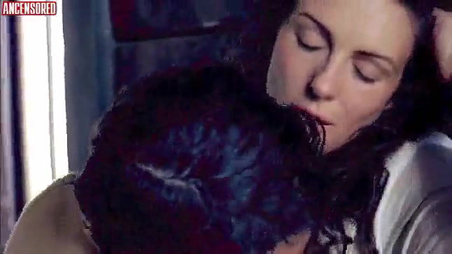 Elizabeth Hurley – method