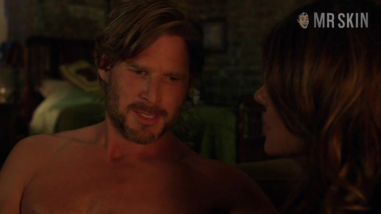 Elizabeth Hurley – The Royals