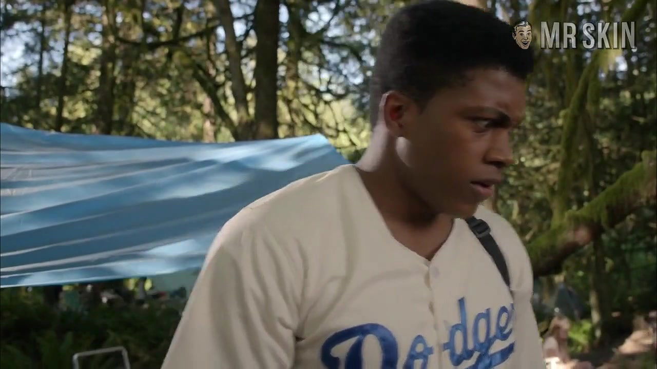 Elizabeth Mitchell – Dead of Summer