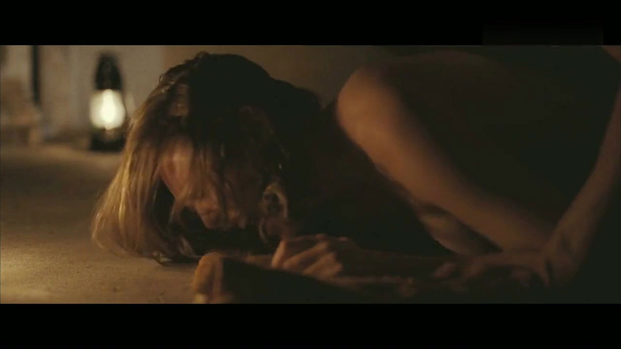 Elizabeth Olsen – Martha Marcy May Marlene