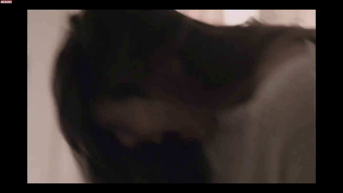 Elizabeth Olsen – sorry for your loss 2