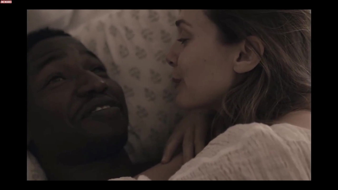 Elizabeth Olsen – sorry for your loss 2