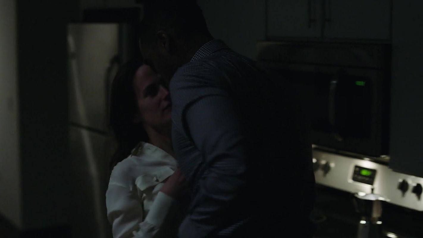 Elizabeth Reaser – easy