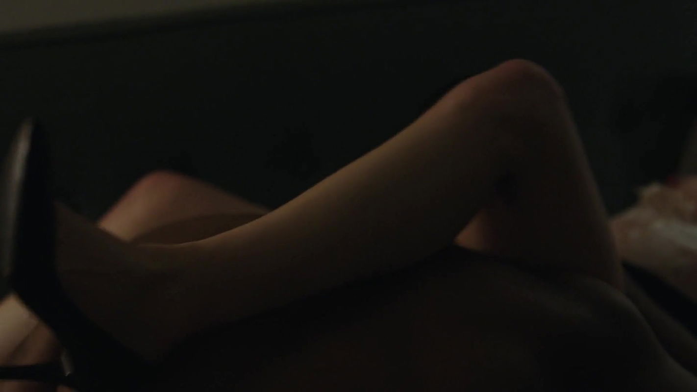 Elizabeth Reaser – easy