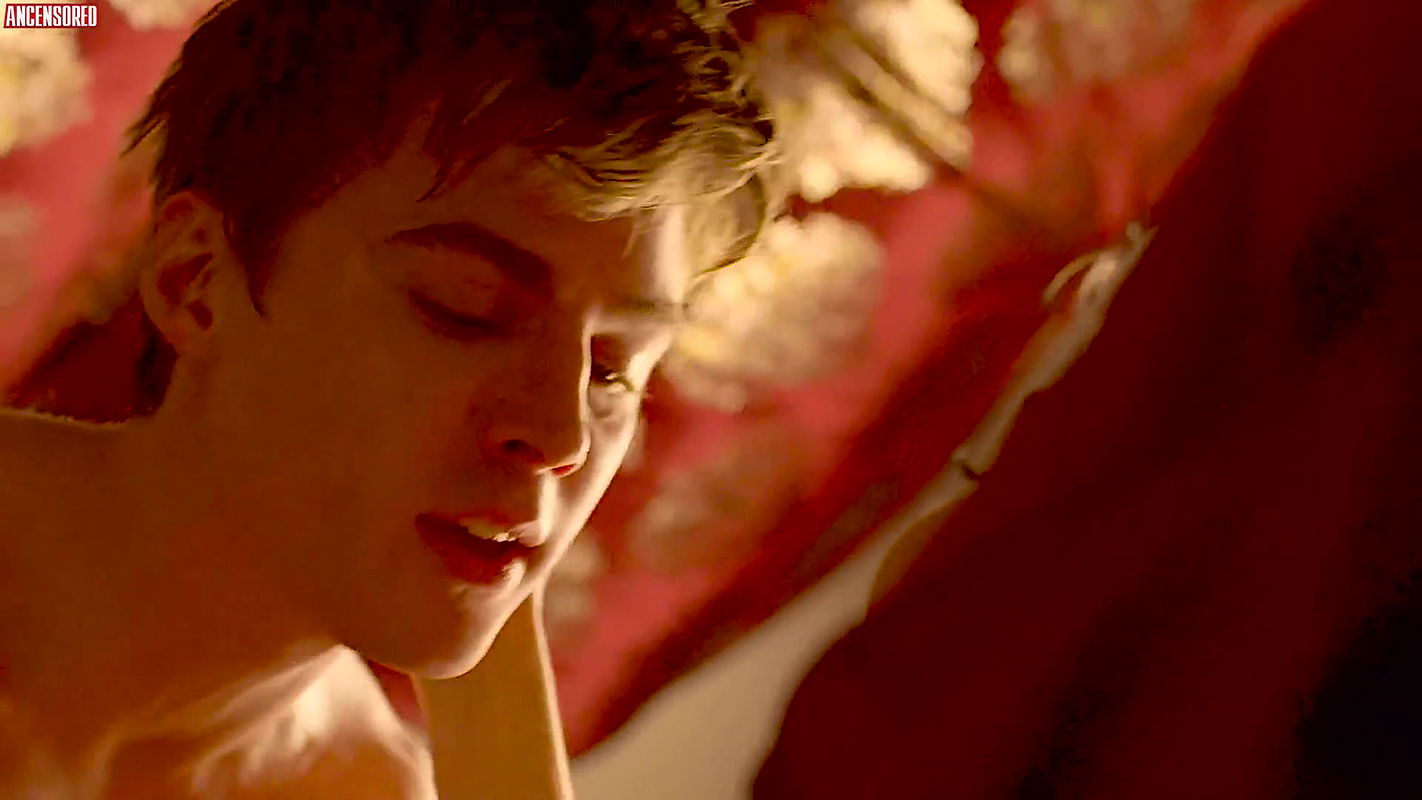 elizabeth twining – 13 reasons why