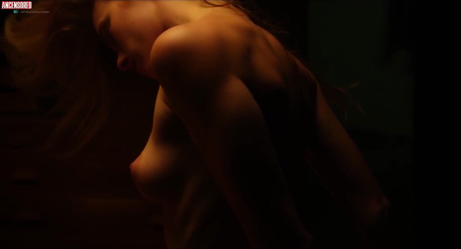 Elle Evans – muse 2