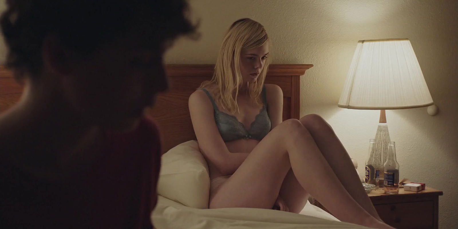 Elle Fanning – 20th century women