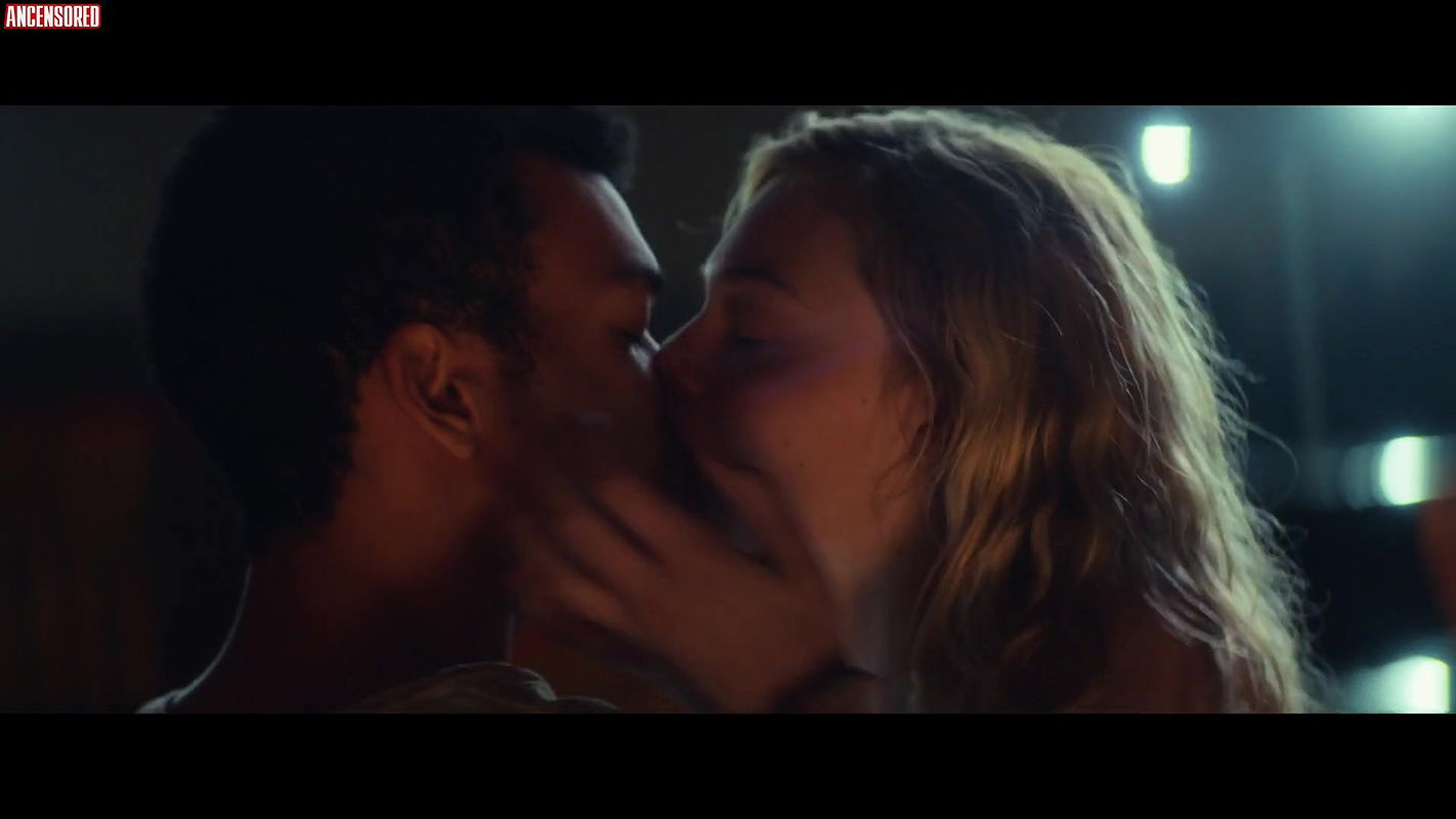 Elle Fanning – all the bright places