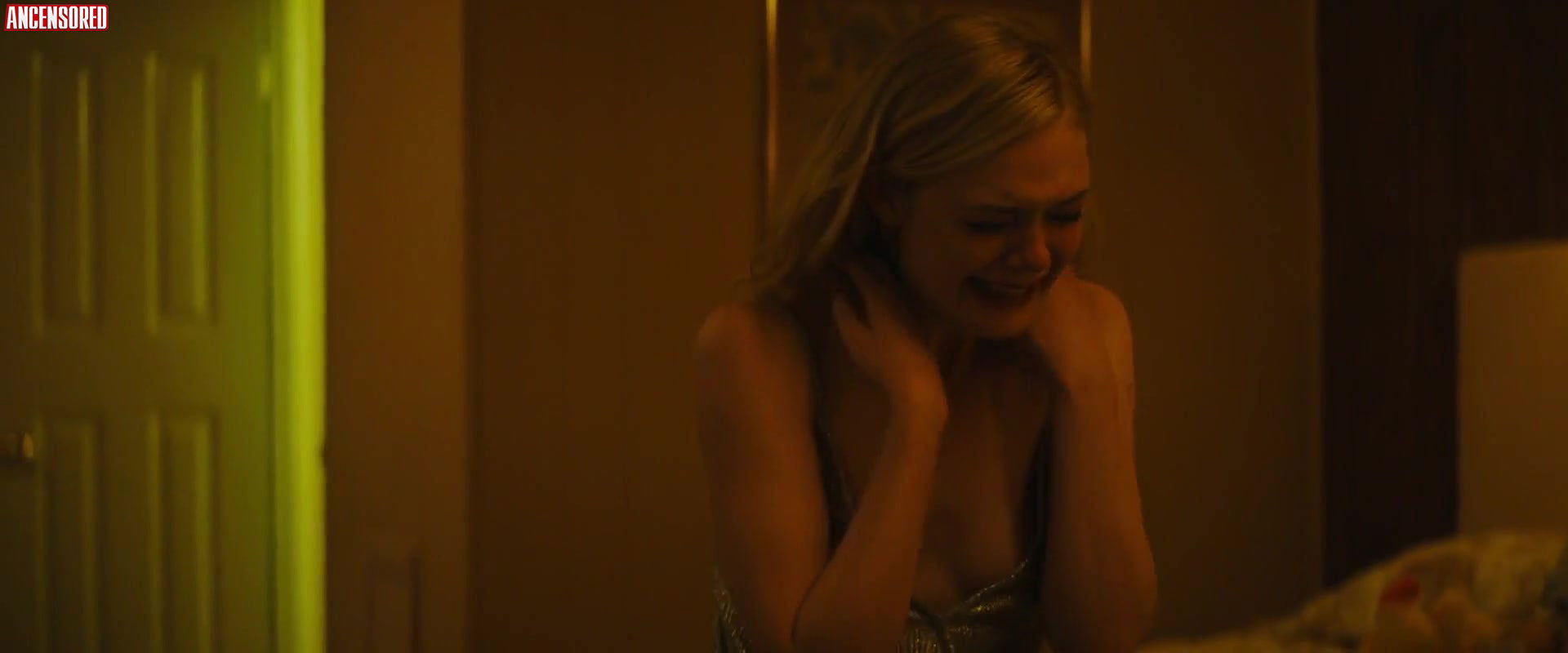Elle Fanning – galveston