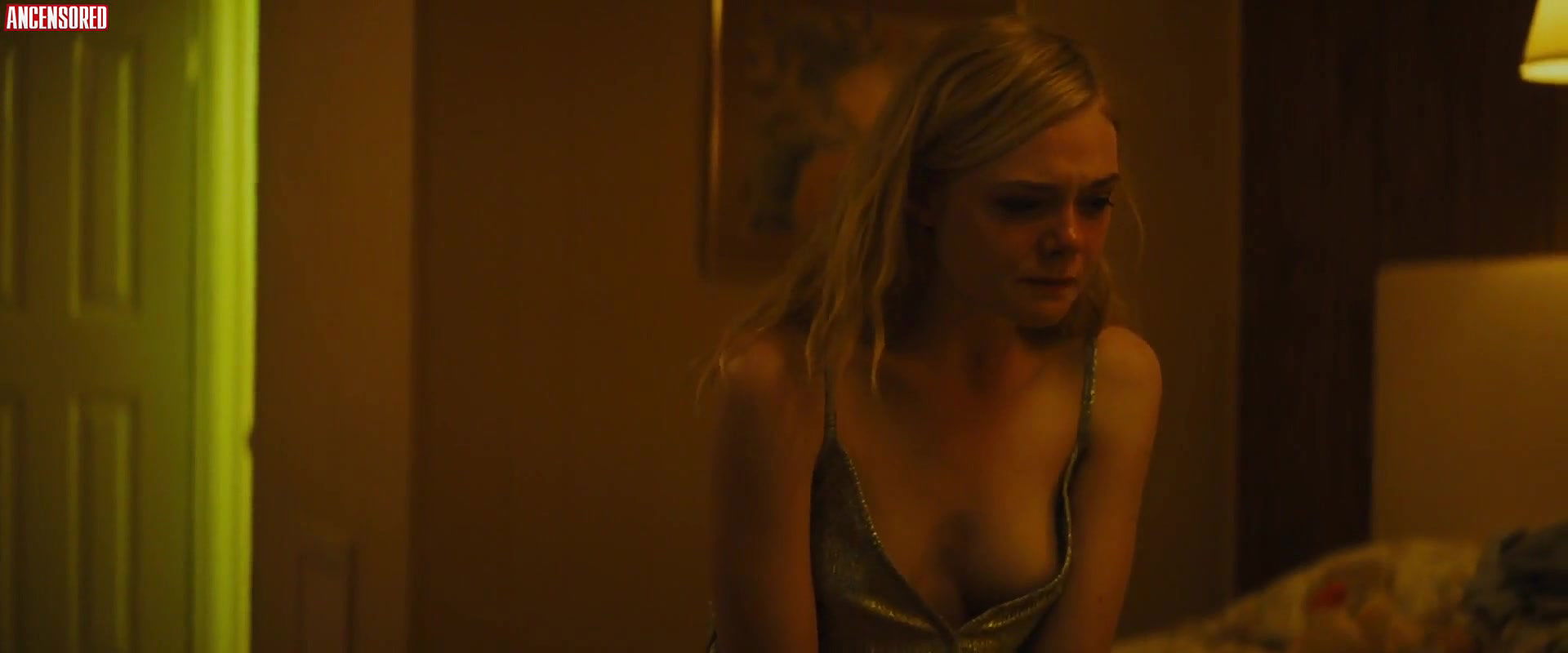 Elle Fanning – galveston