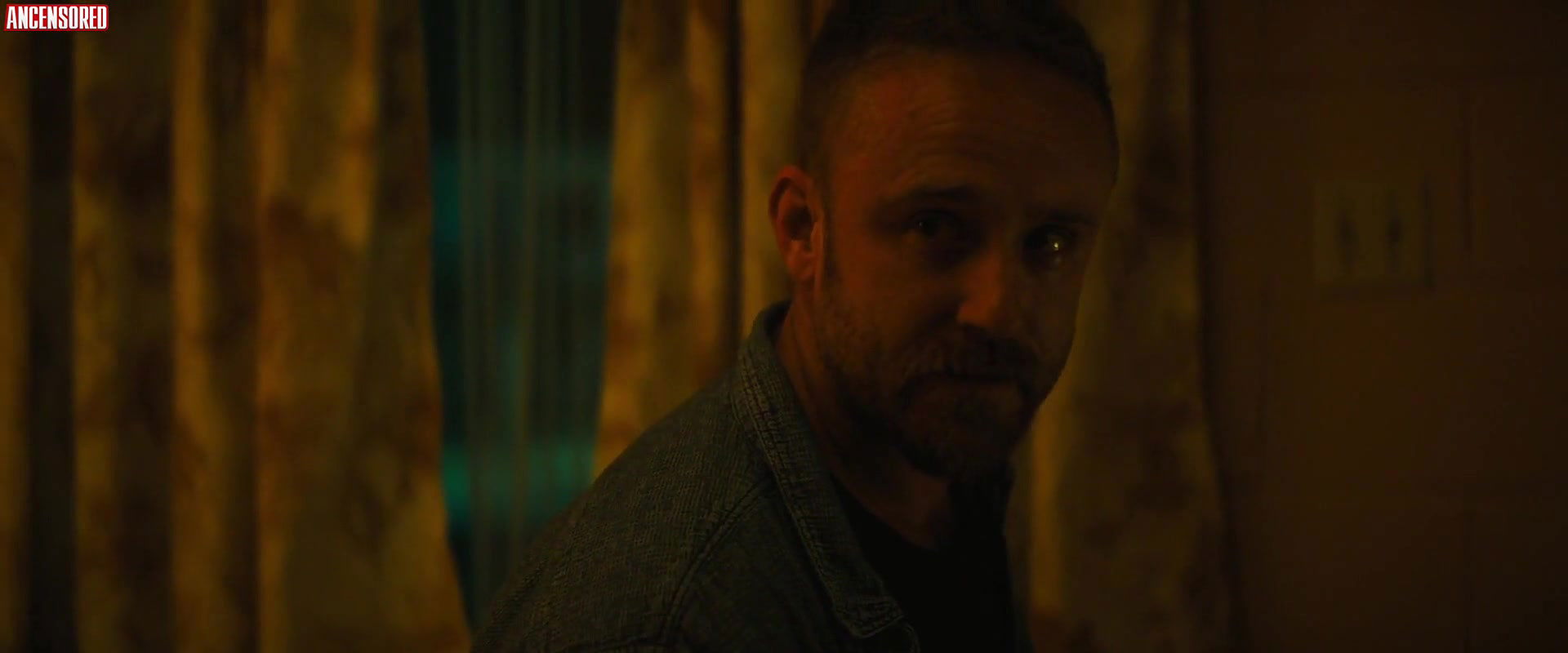 Elle Fanning – galveston