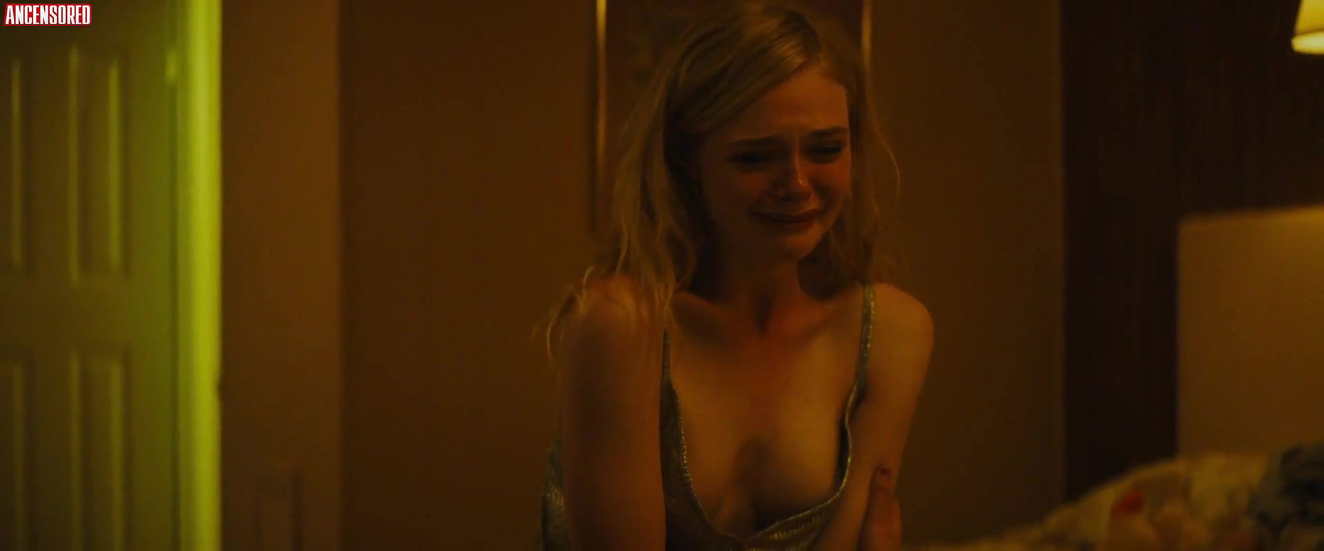 Elle Fanning – galveston