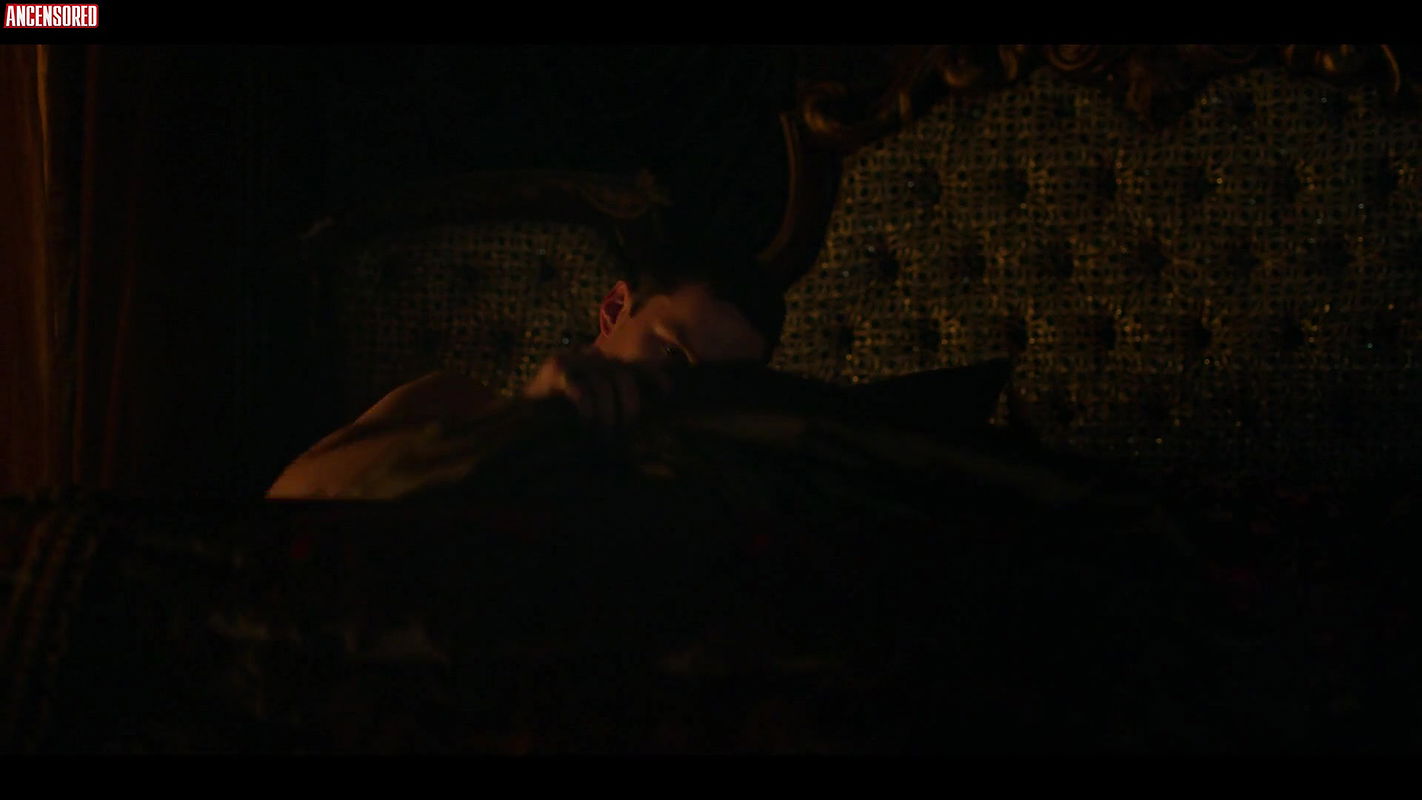 Elle Fanning – the great 2