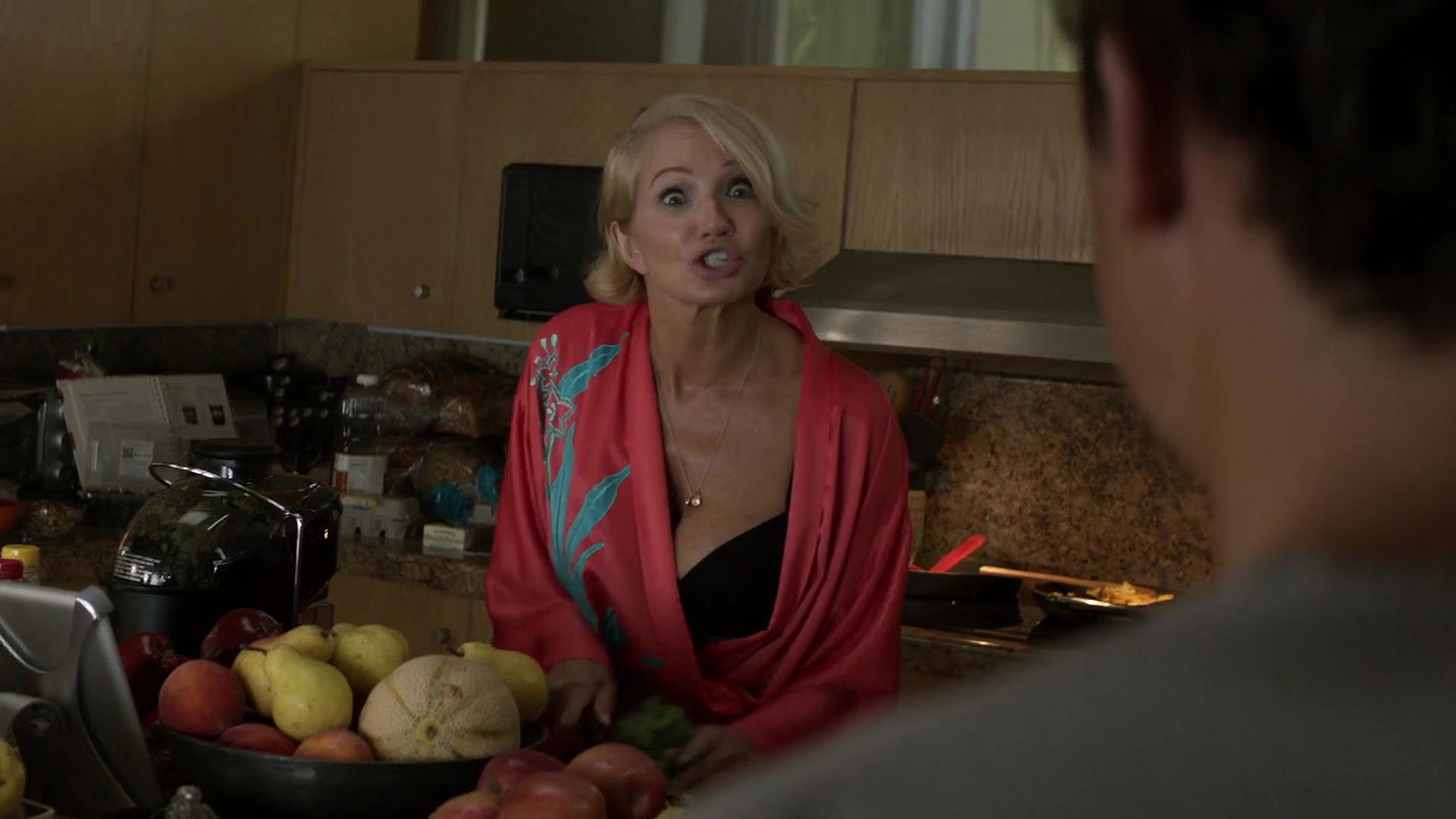 Ellen Barkin – Animal Kingdom