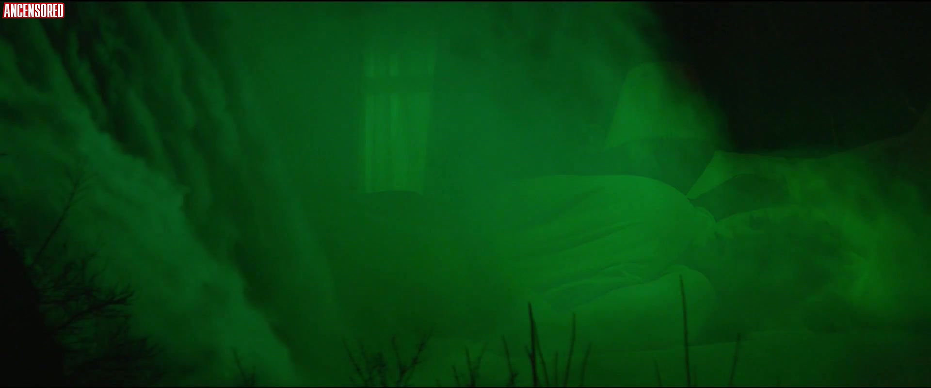 ellie bamber – high resolution