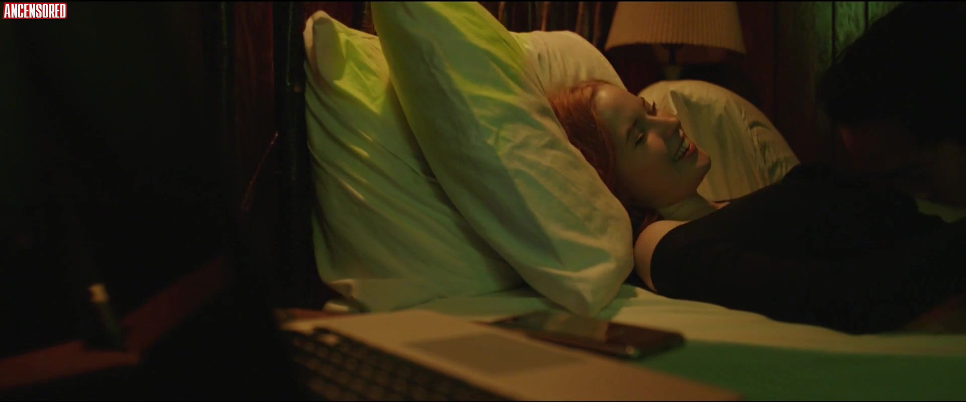 ellie bamber – high resolution