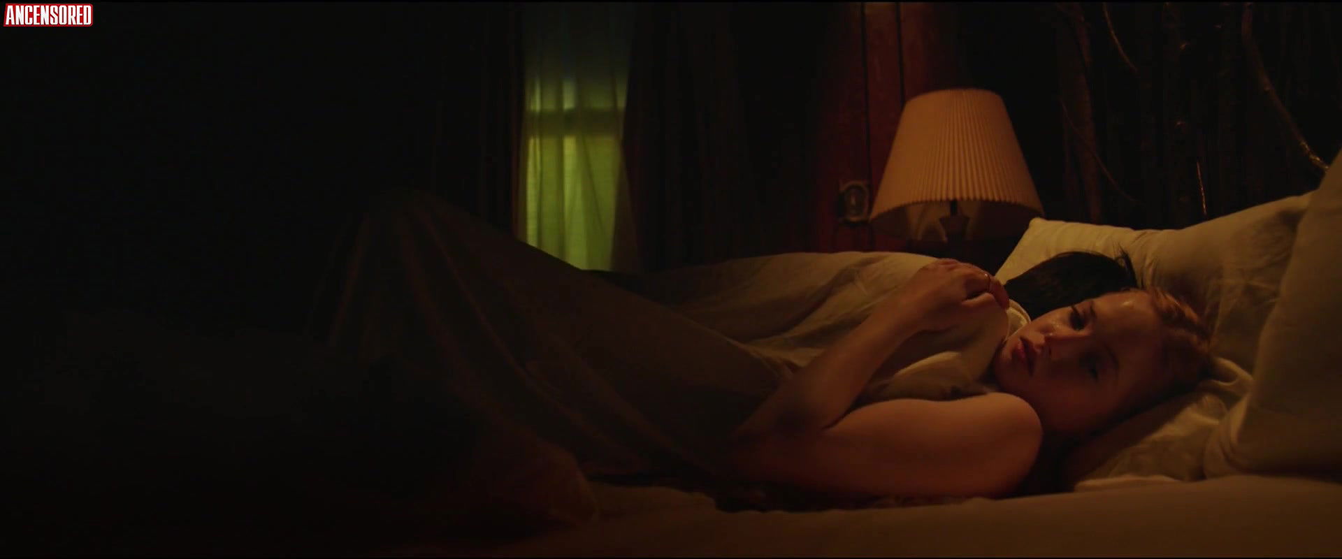 ellie bamber – high resolution