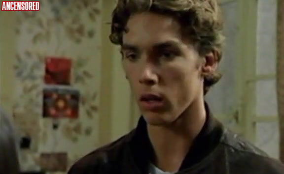 Elodie Yung – La Vie devant nous