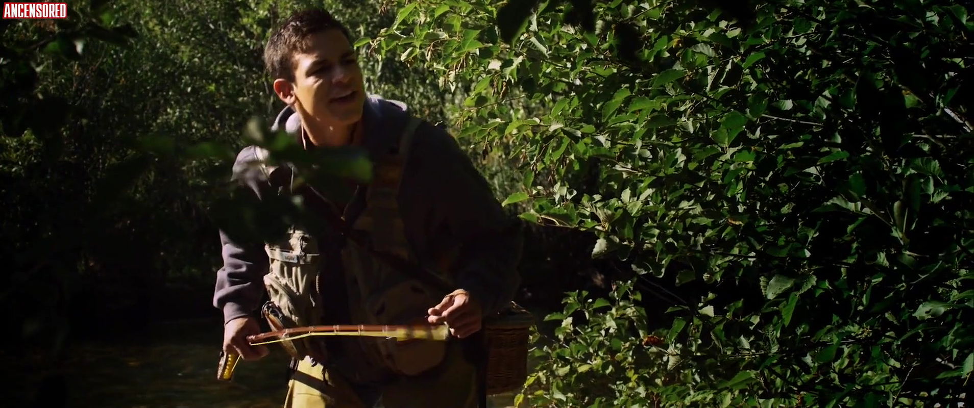 Elyse Levesque – Fishing Naked