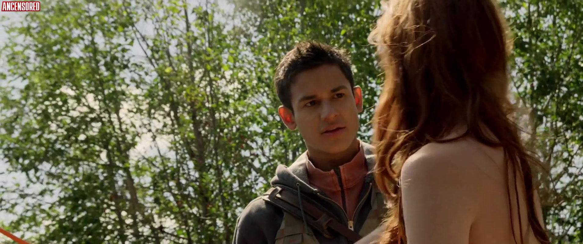 Elyse Levesque – Fishing Naked