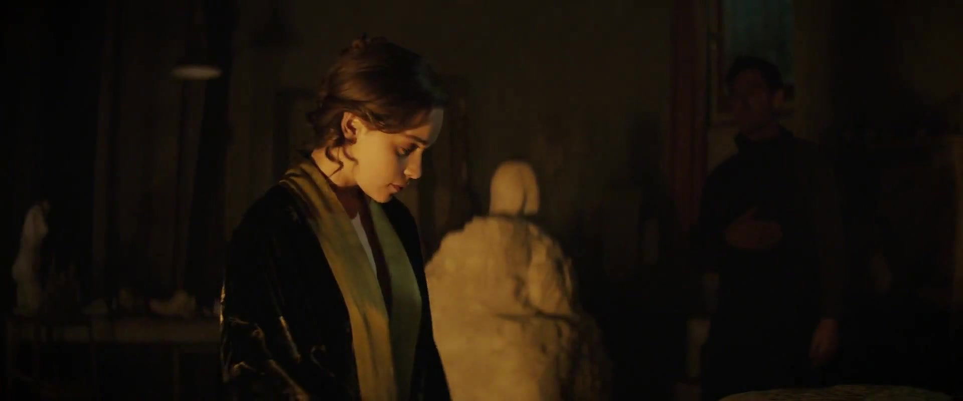 Emilia Clarke – voice from the stone