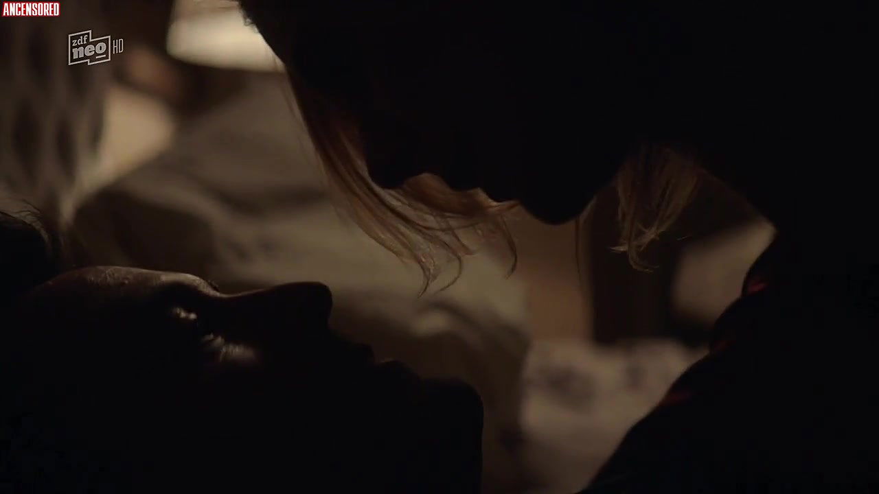 Emilia Fox – Silent Witness