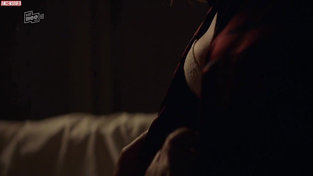 Emilia Fox – Silent Witness