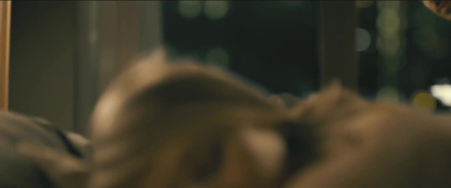 Emilia Schle – jugend ohne gott