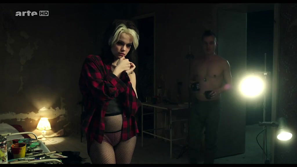 Emilia Schle – tod den hippies es lebe der punk