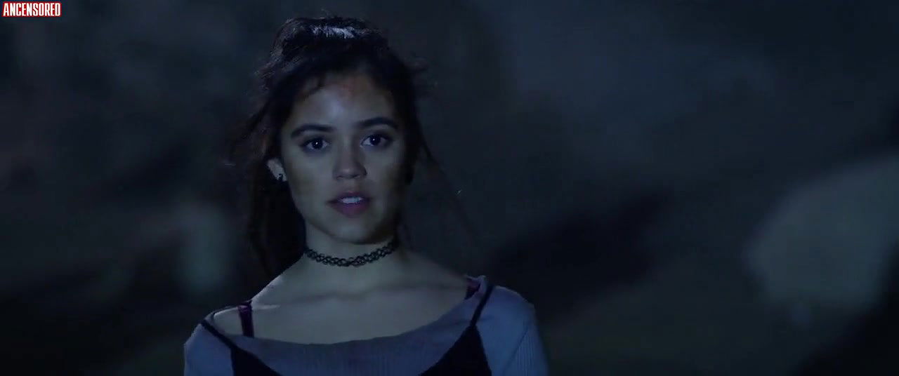 emily alyn lind – the babysitter killer queen