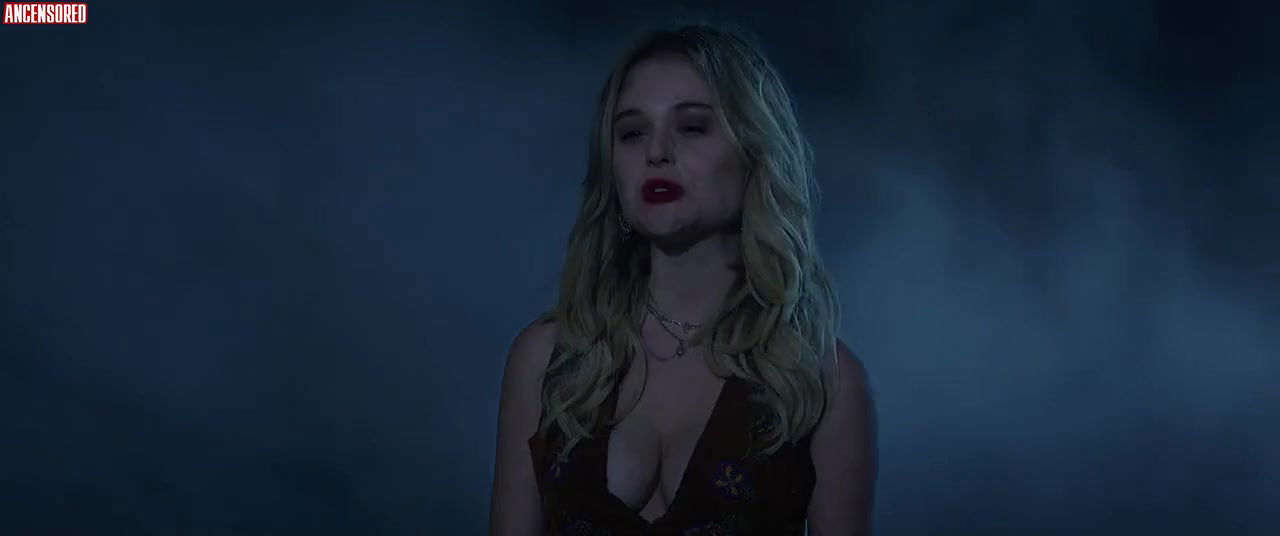 emily alyn lind – the babysitter killer queen