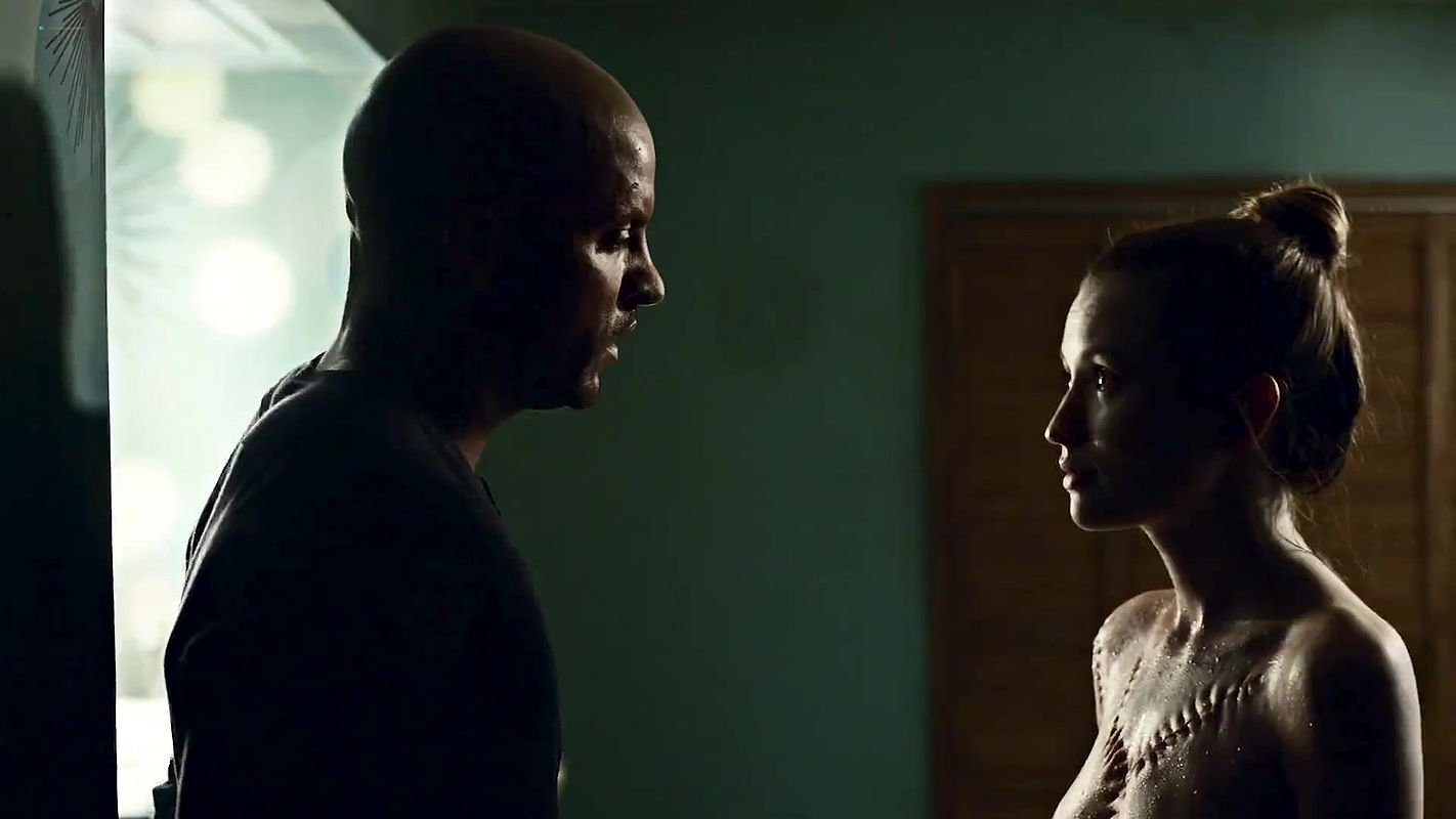 Emily Browning – american gods