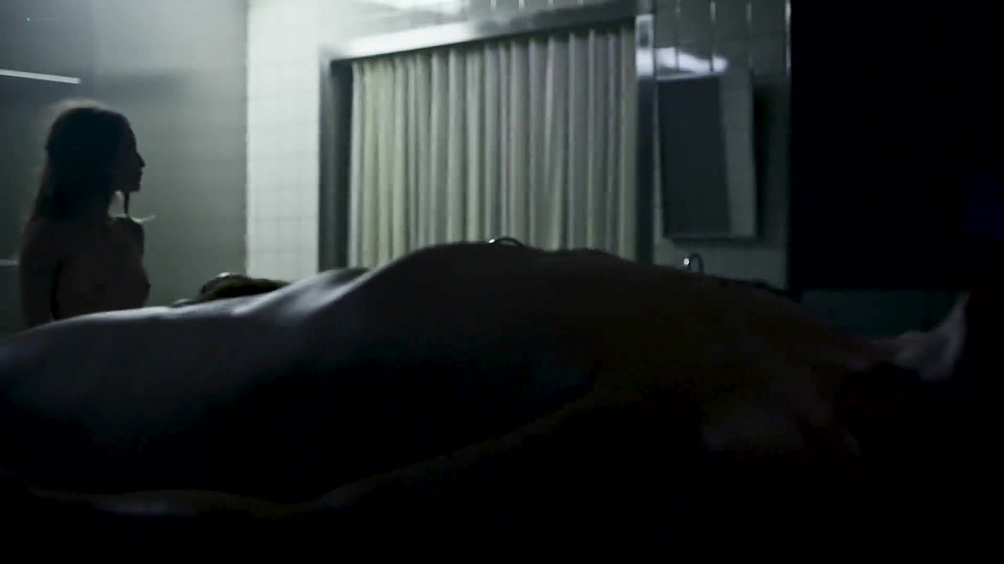 Emily Browning – american gods