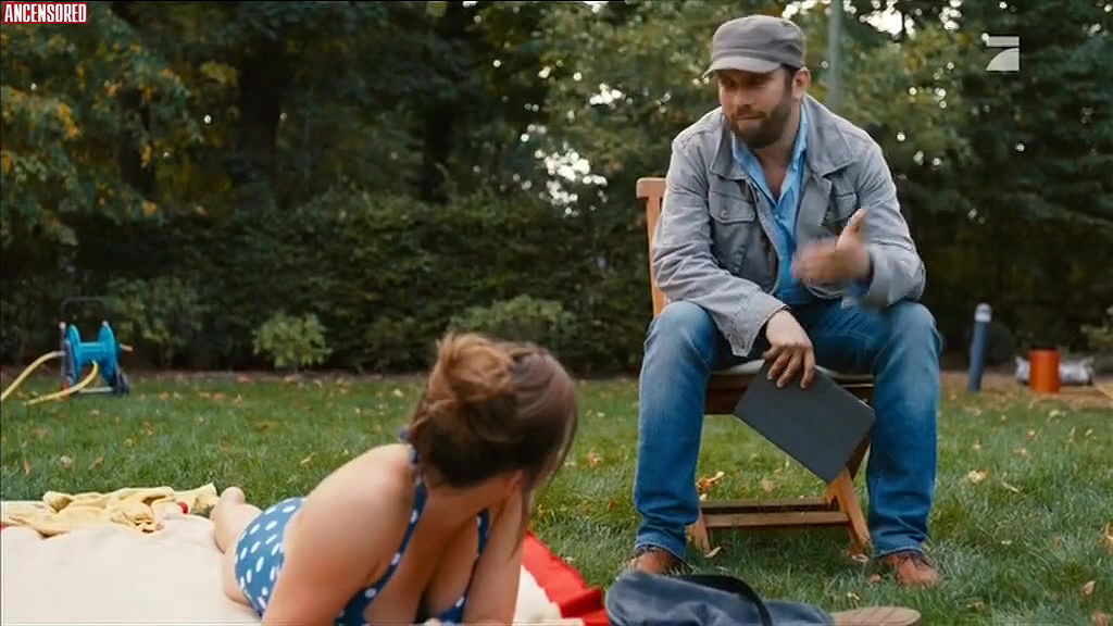 Emily Cox – jerks 2