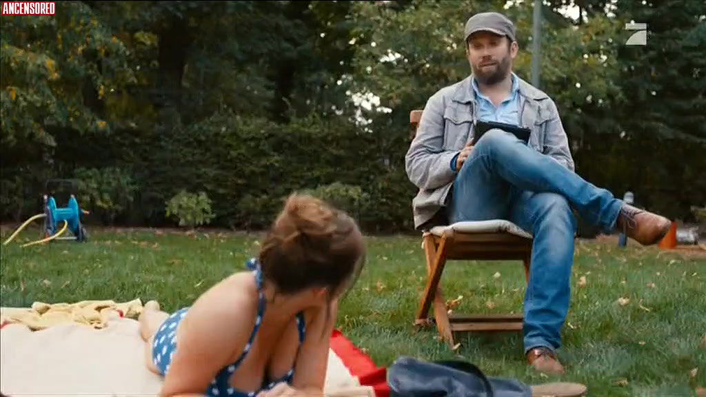 Emily Cox – jerks 2