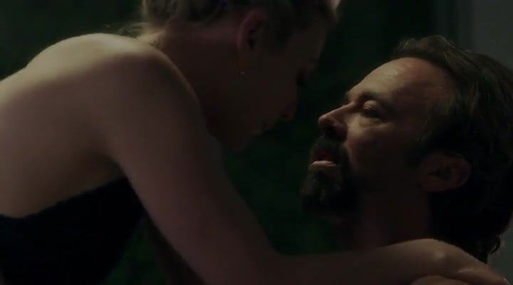 Emily Kinney – ten days in the valley