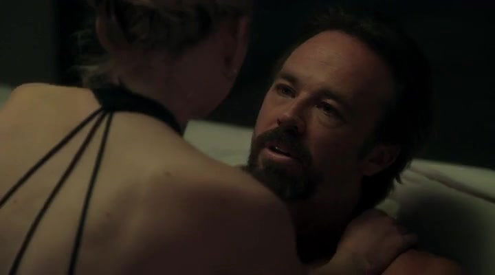 Emily Kinney – ten days in the valley