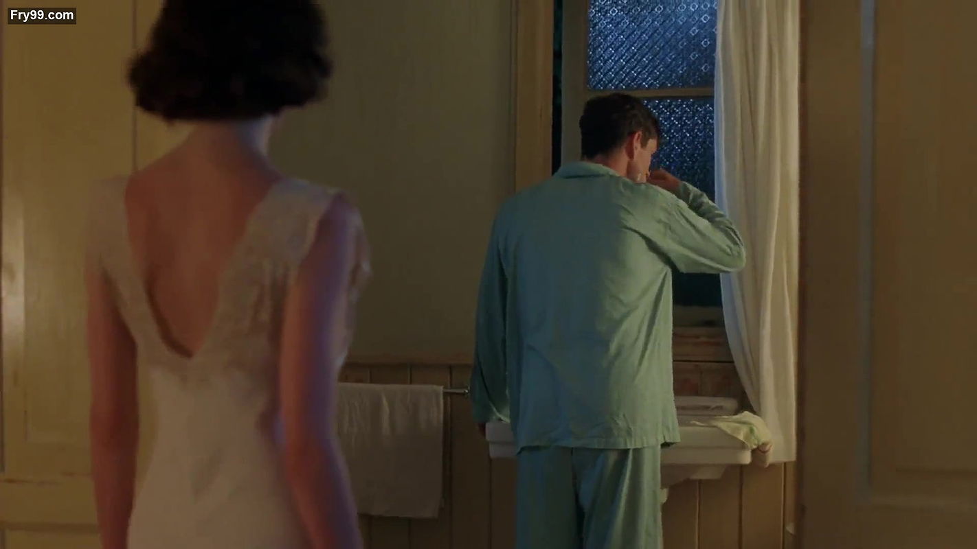 Emily Mortimer – The Sleeping Dictionary