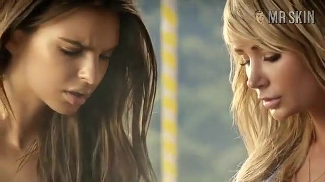 Emily Ratajkowski – carls jr commercials