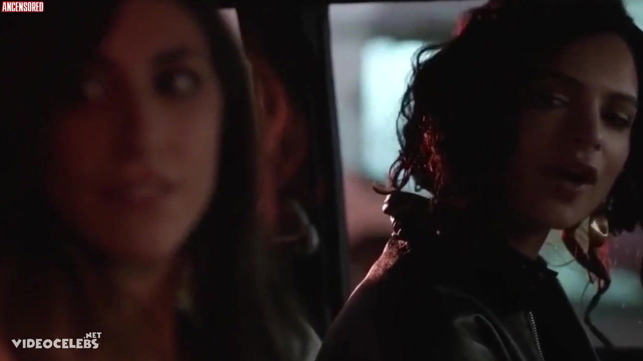 Emily Ratajkowski – cruise