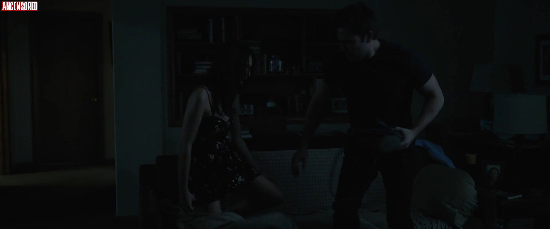 Emily Ratajkowski – Gone Girl