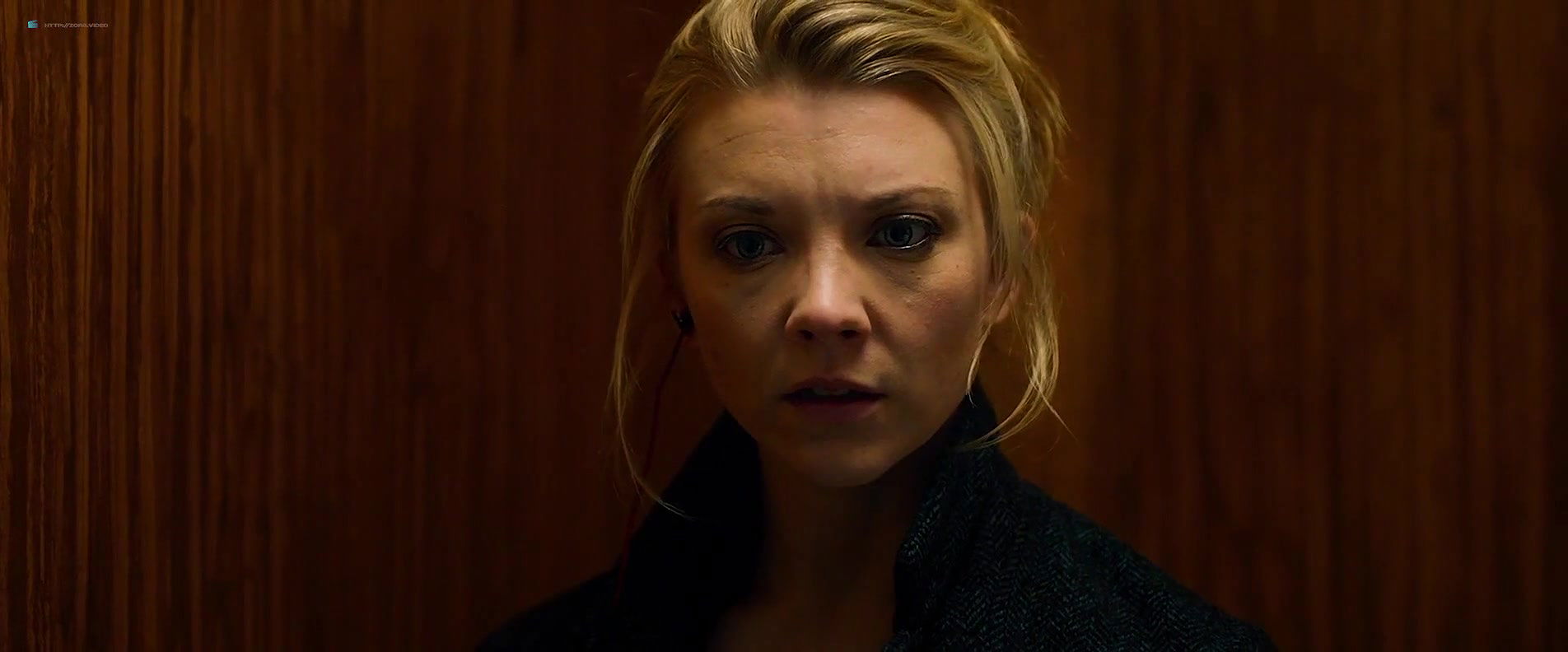 Emily Ratajkowski – in darkness 2