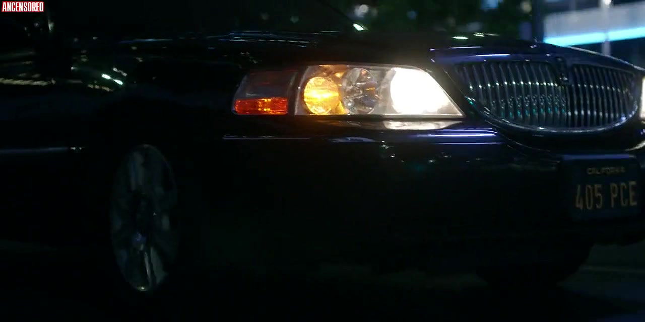 Emily Ratajkowski – savage x fenty show vol 3