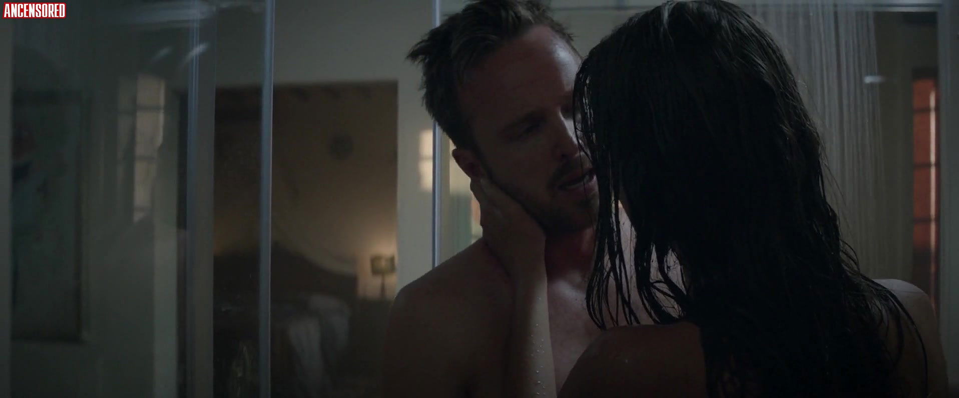 Emily Ratajkowski – welcome home 2