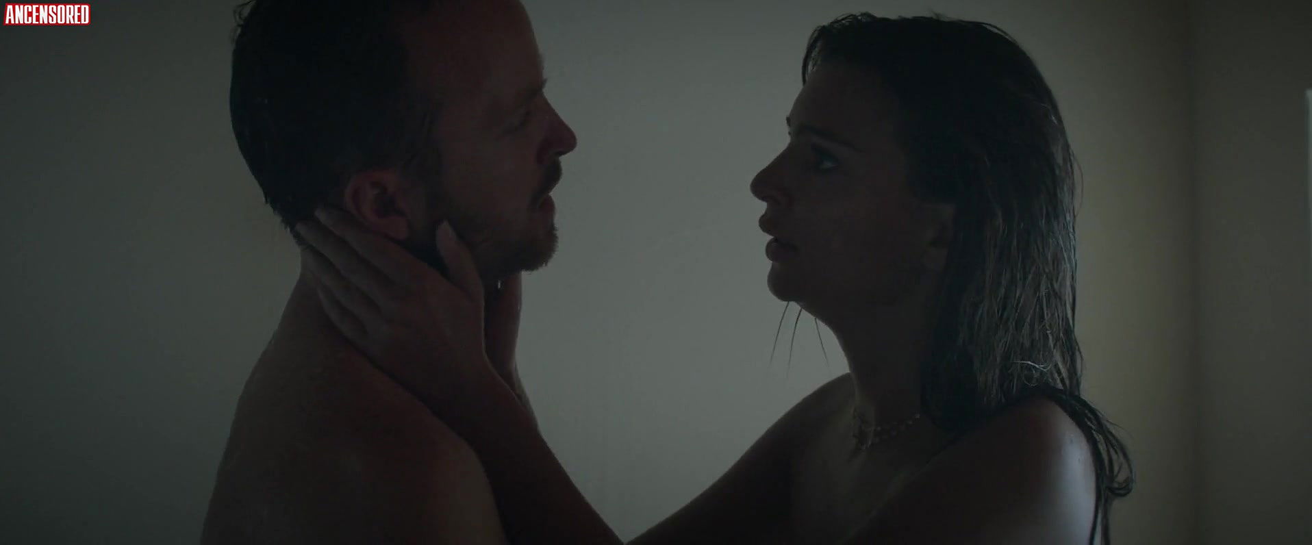 Emily Ratajkowski – welcome home 2