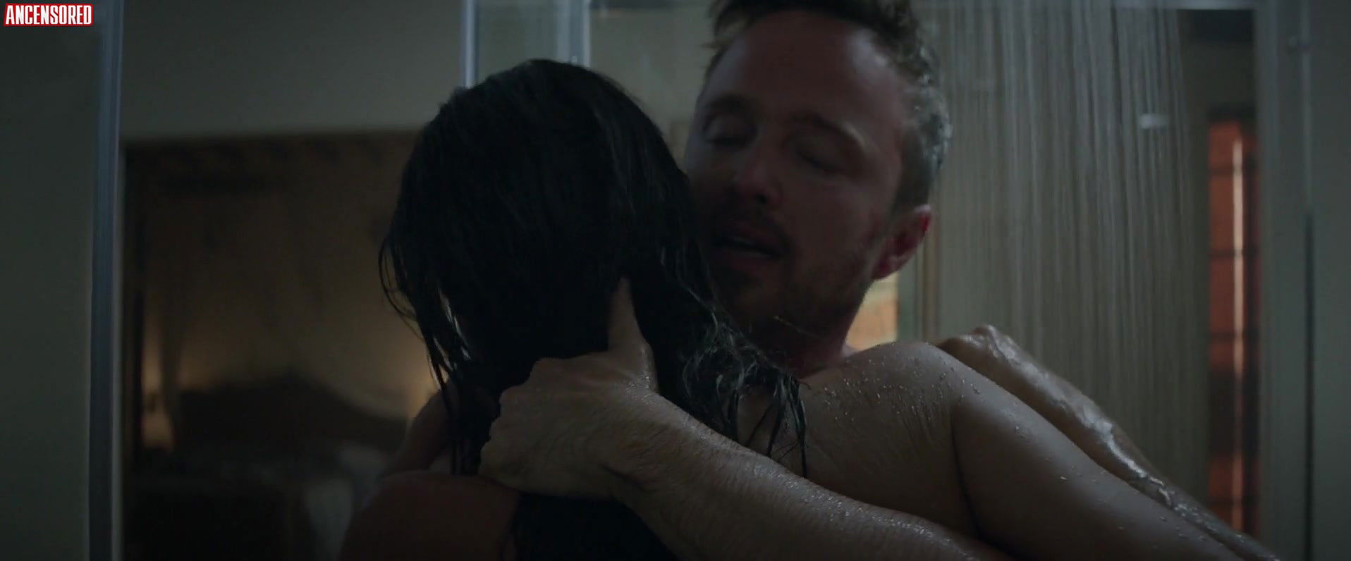 Emily Ratajkowski – welcome home 2